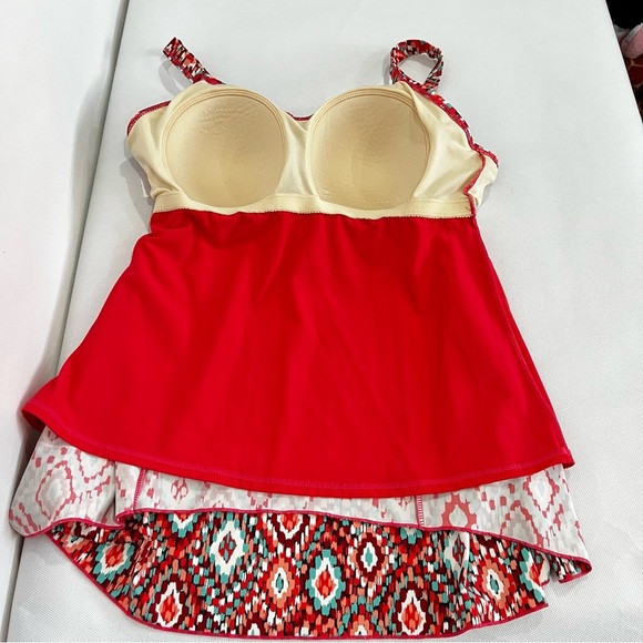 D & Co Beach Swimwear tankini Size 12 Aztec Print Multicolored Red Tankini Top - Picture 6 of 12